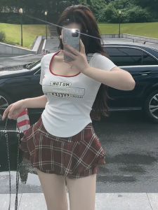 เสื้อยืดคอกลมแขนสั้นทรงสลิมฟิตสำหรับผู้หญิงในช่วงฤดูร้อน เสื้อยืดผู้หญิงสไตล์อเมริกันเผ็ดร้อน สไตล์เกาหลี เสื้อผ้าทำงานสำหรับผู้หญิงไซส์ใหญ่