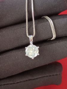 Diamcity (Free Gra Certificate) Liontin Klasik 2 Karat Moissanite Kalung Hadiah Hari Valentine