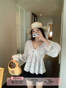 Korean Style White Floral V-Neck Tie-Shirt Loose and Slender