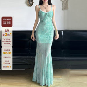 ชุดเดรสยาวคอวีแขนกุดสีเขียวอ่อน WEEKEEP ทรงเข้ารูปสไตล์ย้อนยุค เอวเข้ารูป กระโปรงทรงหางปลา เดรสแฟชั่นฤดูร้อนสำหรับผู้หญิง