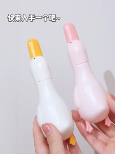 Bathroom Hair Clip Wall-mounted Cute Cleaning Tool Bathroom Sink Cleaning Hair Clip