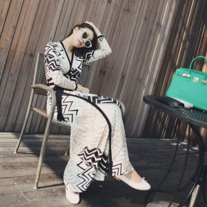French Vintage Long Geometric One-Piece Wrap Dress for Pear Shaped Women Waist Cinching Spring Summer Elegant Luxury Dress