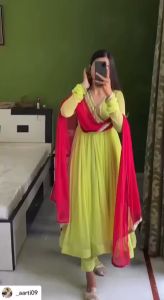 [PRE ORDER] {ANARKALI +DUPPATA+PANT SET COLLECTION} SIZE:-XS TO XL FABRIC : softy chex digital printed padded anarkali with 48 length ~ Delivery Lead Time : 10 days