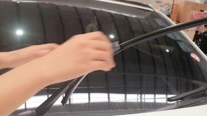WURTH ใบปัดน้ำฝนรถยนต์มาตรฐานเยอรมัน wiper blade รุ่นโครงซิลิโคน (ใบปัดยางคู่) ขนาด 14 16 17 18 19 20 21 22 24 26 นิ้ว