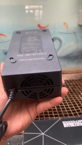 Sạc bộ pin Lithium xe đạp điện - Xe máy điện cao cấp 72V có chế độ tự ngắt - Hàng chất lượng