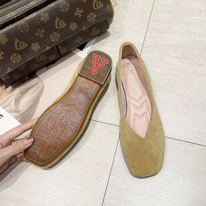 รองเท้าส้นแบนหัวเหลี่ยมแบบสวมสบายสำหรับใส่ไปทำงานและขับรถ สีดำ รองเท้าแฟชั่นสำหรับผู้หญิง ฤดูใบไม้ผลิ 2023 รองเท้าส้นแบนแบบสวมสบาย