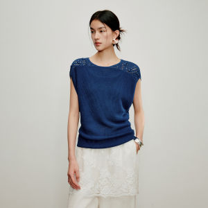 Plant-dyed Hand-crocheted Knitwear