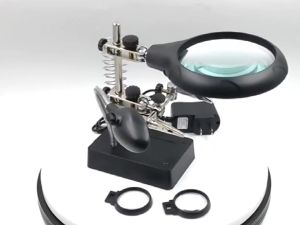 KACA PEMBESAR + DUDUKAN SOLDER + PENJEPIT MESIN + LAMPU led