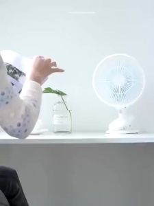 Compact Oscillating Clip-On Desk Fan with 3-Blade Design and 3-Speed Adjustment [GM GO SHOP]