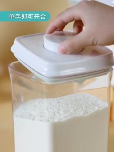 Milk Powder Storage Container: A Leakproof Dispenser & Spoon Accessory