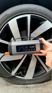 Máy Bơm Lốp Ô Tô Kích Bình Đa Chức Năng. 4in1 sạc dự phòng tích hợp đèn pi-n bơm lốp kích bình