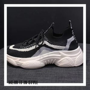 QJshop  ส่งในไทยย รองเท้าผ้าใบแฟชั่น รองเท้าผ้าใบเสริมส้นรุ่นใหม่มาแรง สีสวยมากแม่สูง1.5นิ้วเลยน๊า ใส่แล้วน่ารักมากแม่สวยๆแบบนี้ไม่มีไม่ได้ล๊าว