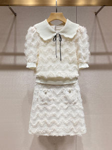 ชุดเดรสยาวปานกลางแขนสั้นผ้าโพลีเอสเตอร์คอปกตุ๊กตาสไตล์หวานสำหรับฤดูร้อนปี 2025 ชุดเดรสสองชิ้นสไตล์น้ำหอมขนาดเล็ก