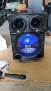 AV-8111 BT12 12 นิ้ว 40W RMS ลำโพง ล้อลาก ไมค์ลอย สีดำ