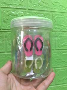 1 Toples Paket Usaha Cokelat karakter bentuk sendal isi 20 pasang