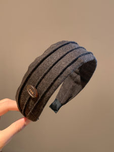 Retro Korean Wide Edge Hairband Womens High Hairline Stripe Hair Clip Face Washing Headwear Fashionable Hair Accessories