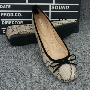 Size 35-42 Women snake pattern Soft Leather Ballet Shoes Korean Fashion Ladies Flat Work shoes