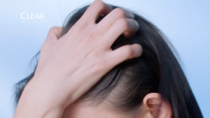 Dầu Gội Giảm Gãy Rụng CLEAR Hairfall Resist Scalp Derma Shampoo 300G Làm Dày Tóc Chắc Khỏe Bồng Bềnh