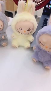 Bunda Choice-C1221 Boneka Keychain Labubu Have A Seat Bisa Duduk Blind Box V2