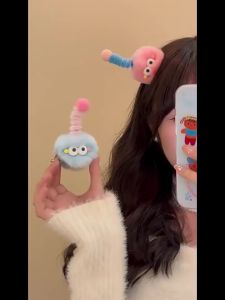 Sweet Girls' Funny Big-Eyes Hair Clip: A Guide to Cute Cartoon Portable Plush Bangs & Duckbill Hairpin