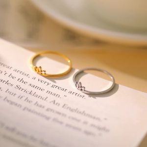 SKYRIM แหวนทองเหล็กไร้สนิมไทเทเนียมผู้หญิงดีไซน์มงกุฎแหวนแหวนเครื่องประดับ