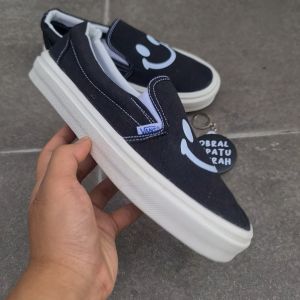 OBRAL SEPATU VANSSE OG VAULT SLIP ON SMILE BLACK WHITE IMPORT QUALITY 36-40 SEPATU SELOP KANVAS SENYUM MURAH 100%