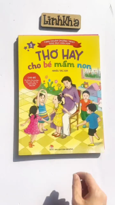 Thơ Hay Cho Bé Mầm Non - Sách tranh khổ to Kim Đồng