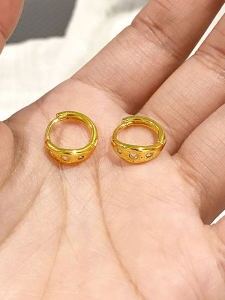 Elegant Golden Sun Ear Cuff Simple Exquisite Fashionable Design High-End Minimalist Cold Tone Style Fashion Jewelry Ear Studs