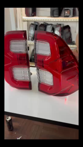 ไฟท้า โตดยต้า รีโว้ LED สีแดง Toyota Hilux Revo 2015 - 2025 มีปลั๊กให้พร้อมใช้ ไม่ต้องแปลง