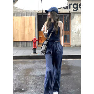 ชุดกีฬาลำลองสีน้ำเงินเข้มสำหรับผู้หญิงในช่วงฤดูร้อน ชุดสองชิ้น แขนกุด กางเกงขายาว เสื้อผ้าทำงานสไตล์เกาหลี แฟชั่นสตรีท