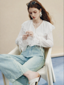 FAMANXUAN | Lace Trim and Ruffle Collar Blouse for Autumn Commuting