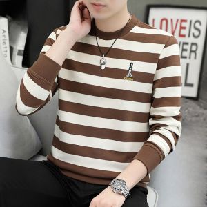 ROMON | เสื้อยืดคอกลมลายทางลำลองสำหรับผู้ชาย ทรงหลวม แขนยาว ฤดูใบไม้ผลิและฤดูใบไม้ร่วง เสื้อยืดผู้ชาย ทรงพื้นฐาน แฟชั่นฤดูใบไม้ร่วง