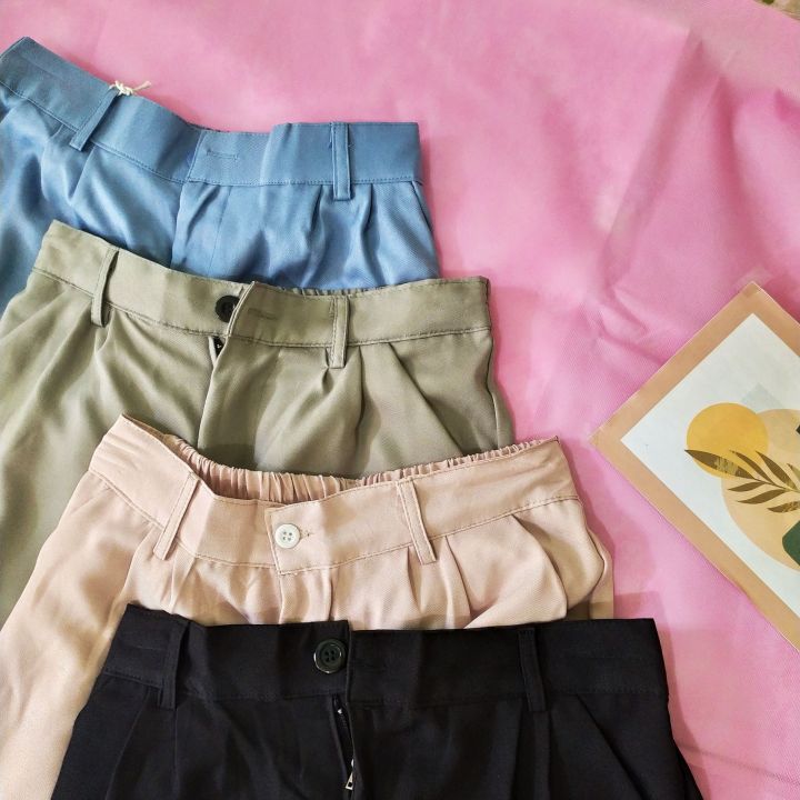 Yekaterina Skulkinaning yalangoch mushuki