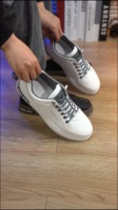Sepatu Pria F10 Premium Sneakers Sporty Sepatu Cowok Ringan Nyaman Anti Slip Anti Licin Terbaru