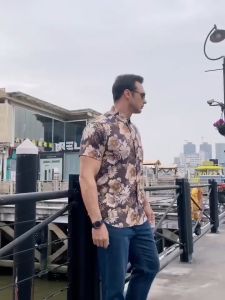 Hawaiian Shirt For Men Abstract Wooden Statue Flower Short Sleeve Shirt Men（Primitive Style）