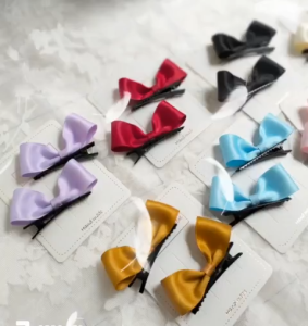 set 2 kẹp Tóc tay Thỏ cho bé gái hàng làm thủ công bằng lụa Hàn cao cấp.( hình thật)
