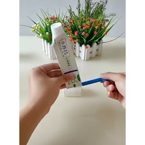 Dụng cụ nặn kem đánh răng (nặn mỹ phẩm) thông minh