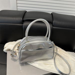 2025 New Korean Style Retro Womens Commuter Fashionable Versatile Handbag Single Shoulder Bag Crossbody Small Square Bag