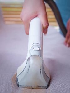 YILI | Spray & Suction Multi-Purpose Upholstery Cleaner