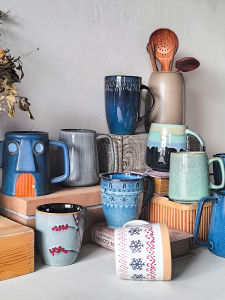 ถ้วยดื่มน้ำอเนกประสงค์ขนาดใหญ่ 2 ชิ้น วัสดุเซรามิก ถ้วยกาแฟ ถ้วยเชฟฟอง ดีไซน์เรโทร สำหรับคู่รัก