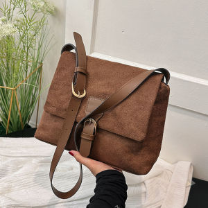 Fashionable Mat Finish Single Shoulder Womens Bag 2025 New Style High-End Feel Underarm Crossbody Small Square Bag
