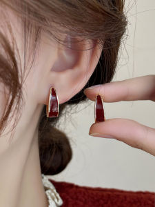 ต่างหูห้อยทรงเก๋ไก๋สุดเก๋ สไตล์เกาหลี ประดับเพชร สำหรับผู้หญิง ต่างหูห้อยสีแดงหรูหรา ดีไซน์เก๋ไก๋ ดีไซน์ใหม่ ปี 2025
