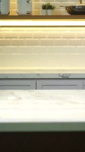 BOLDë Smart Blender V8 SMB-170L dengan Jar Kaca 1.7 Liter & 6 Mata Pisau Stainless Steel LED Digital Display 6 Kecepatan Anti-Slip 500-1000 Watt