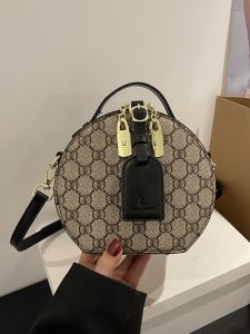 กระเป๋าสตางค์ทรงกลมพกพาขนาดเล็กสำหรับผู้หญิง กระเป๋าสะพายไหล่ข้างเดียวแฟชั่น กระเป๋าสะพายข้างแบบมีซิป กระเป๋าหนัง PU สำหรับวัยรุ่นและผู้ใหญ่