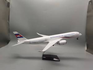 Diecast Aircraft Cambodia A350 Airways Resin Model Airplanes 47CM Scale Plane For Static Display With Landing Gear