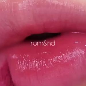 Rom&nd X INAPSQUARE Juicy Lasting Tint 25 Bare Grape Watery Glossy Lip Gloss Full Size Mỹ Phẩm Hàn Quốc K-Beauty Dưỡng Ẩm Trang Điểm Lâu Trôi