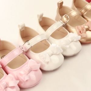 New Princess Shoes Fashion Newborn White Butterfly Elegant Baby Shoes Non Slip Fabric Sole Baptist Shoes First Pair Of Walking Shoes