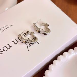 Elegant Metal Folded Irregular Cold Style Niche Womens Hoops Geometric Pattern Unusual Fashion Earrings Jewelry Accessories