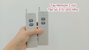 Remote RF tần số 315Mhz RF433Mhz tàm xa 3000m - Nút nguồn - 2 nút học lệnh độc lập