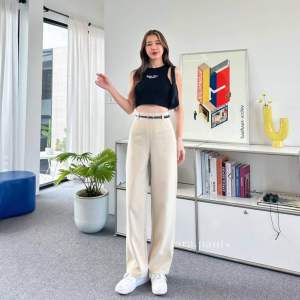 🤩DANA (พร้อมส่ง)กางเกงขากระบอกกลาง เจาะกระเป๋าหน้า ใส่เที่ยวได้ ใส่ทำงานได้